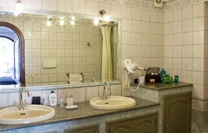 Bed & Breakfast Bb 2*